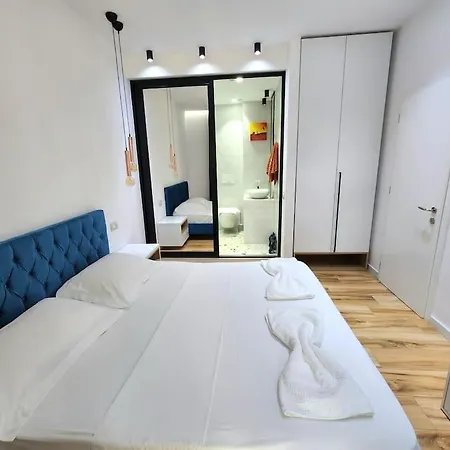 Apartment Shallvaret Center